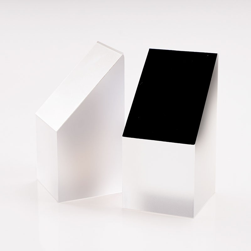 球迷体育
半五棱镜