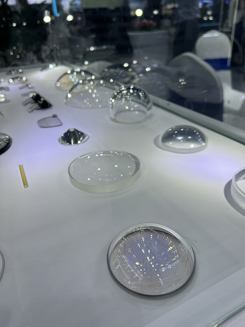 球迷体育
光学球罩透镜展品