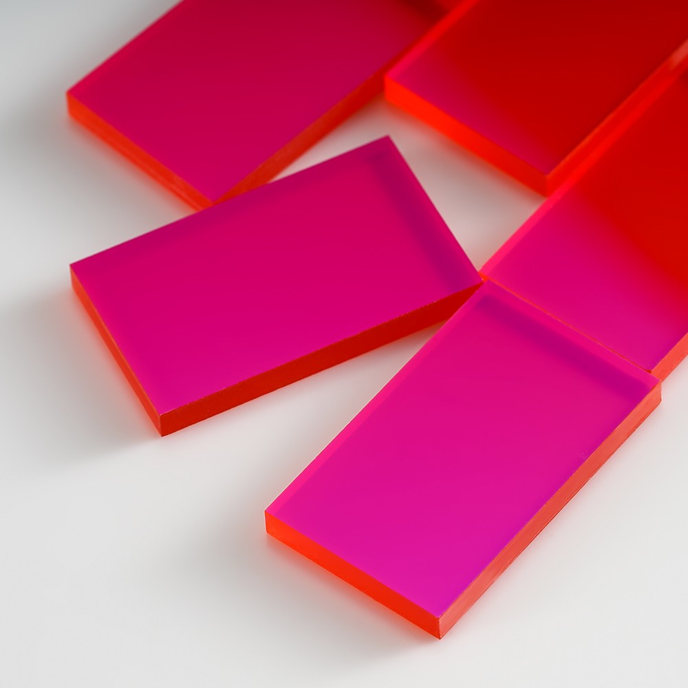 有色玻璃长途货运中保护