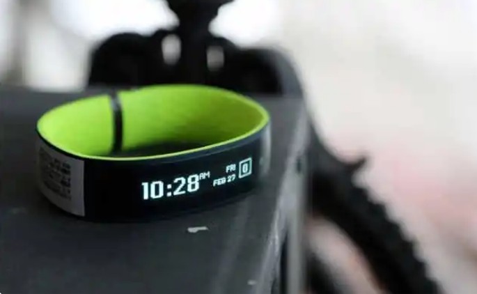 智能健康背后：滤光片如何重塑可穿戴医疗