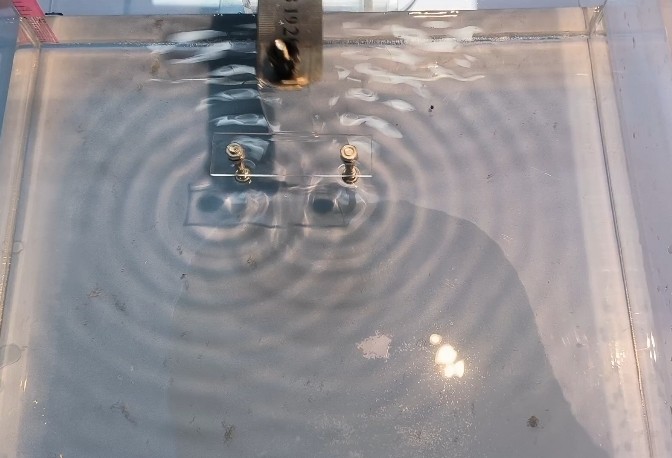 什么是相消干涉？什么是相长干涉？