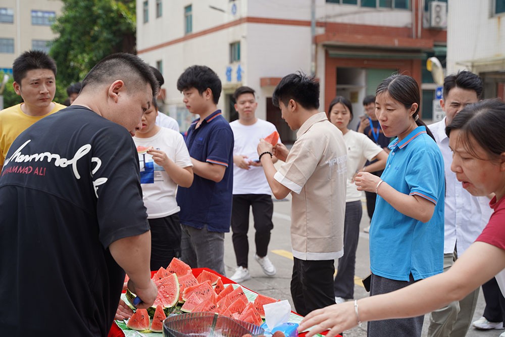 球迷体育
趣味活动甜点水果2