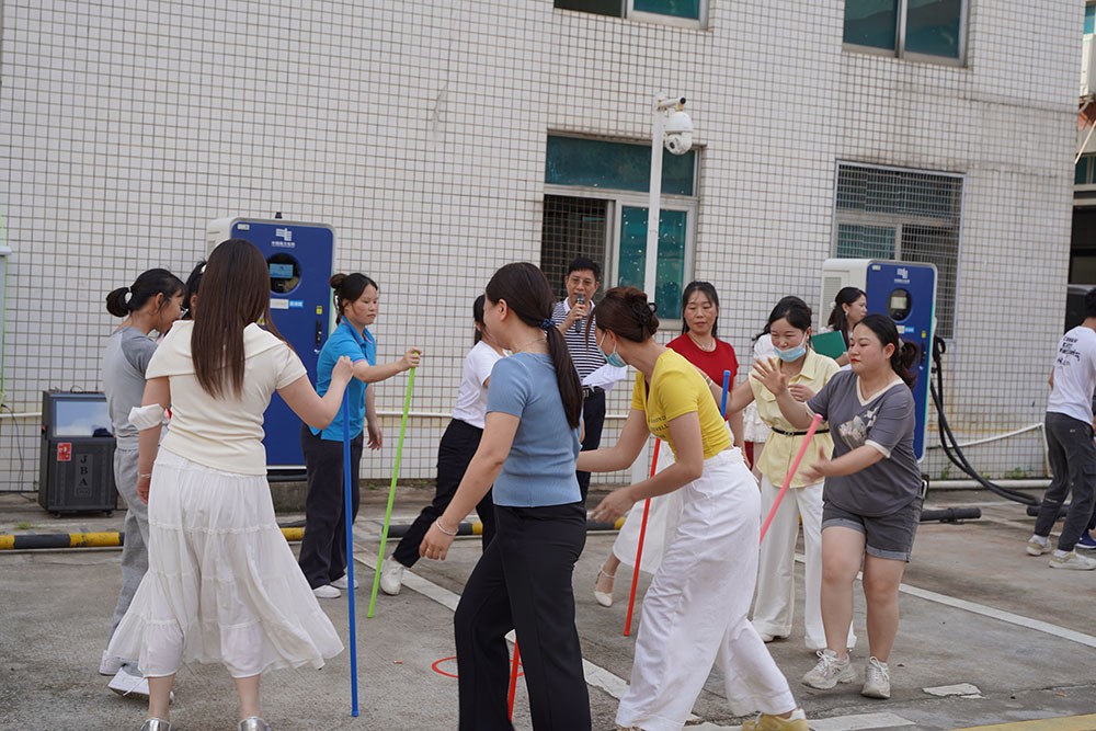 趣味活动不倒森林4