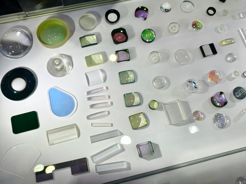 球迷体育
往期CMEF透镜棱镜展品